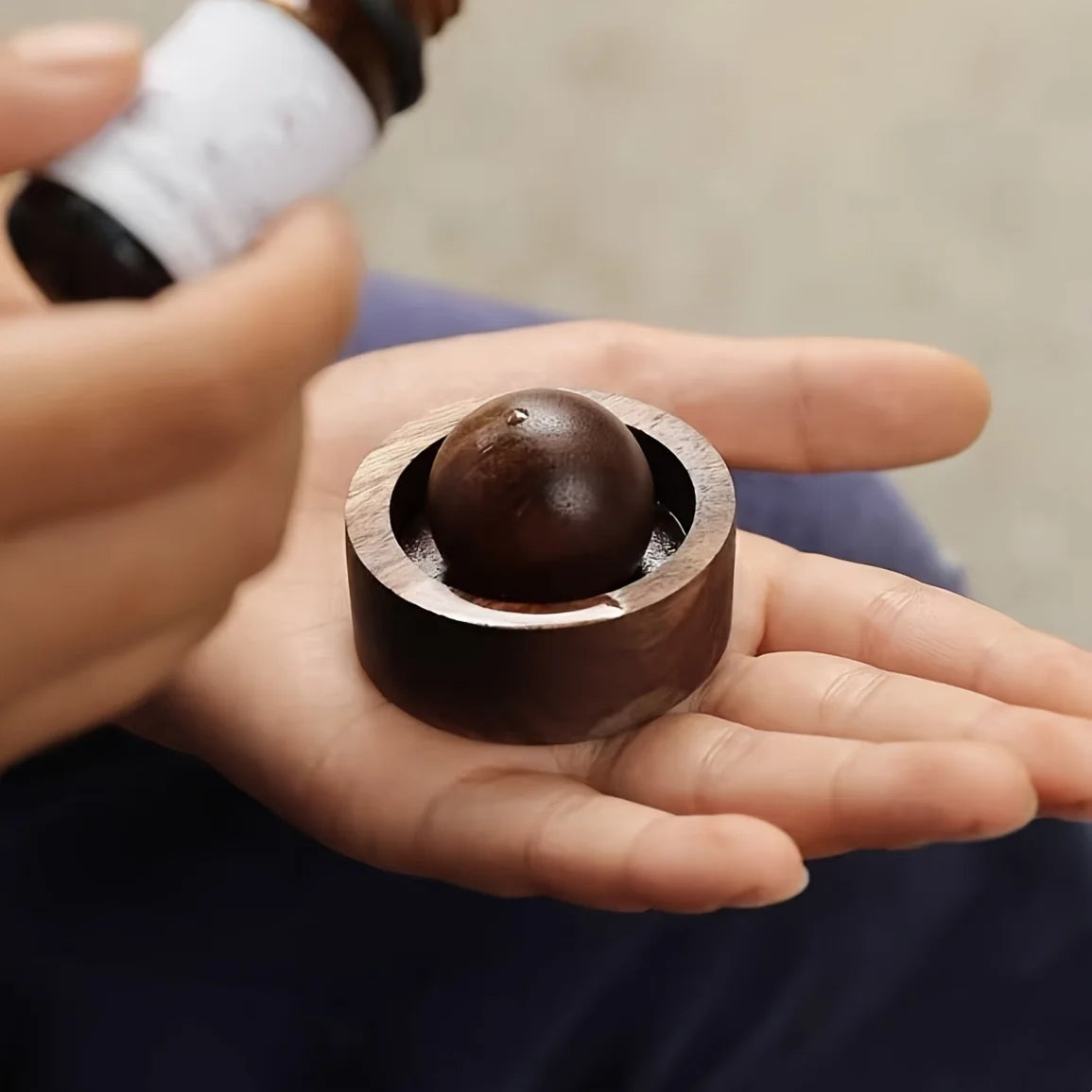 Wooden Mini Essential Oil Diffuser for Car & Home – Natural Fragrance